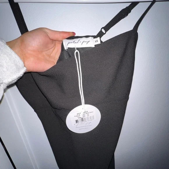 NWT Petal and Pup “freyja” dress - Picture 6 of 7